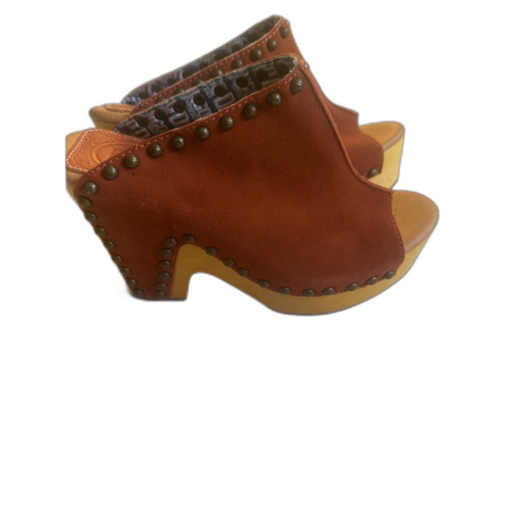 DINGO Peace N Love Boho Studded Suede Wooden Clogs Sz 9.5 - Picture 3 of 16